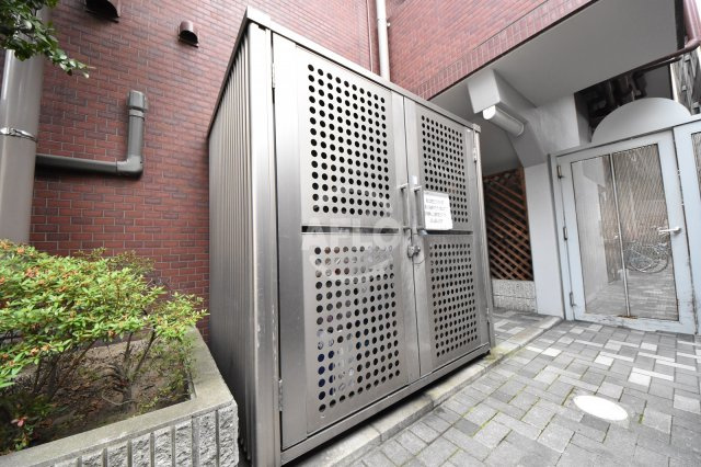 ドムス東梅田　扇町小学校区のその他共用部分|ドムス東梅田　敷地内ゴミ置き場