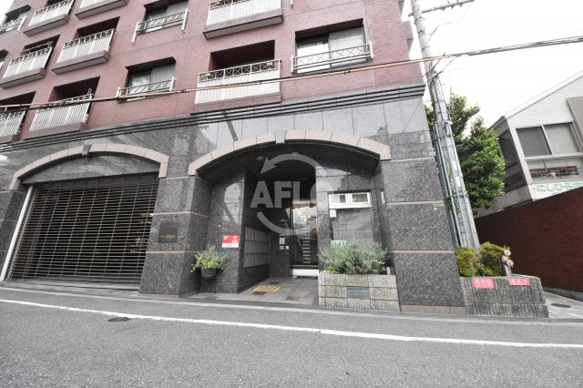 ドムス東梅田　扇町小学校区のエントランス|ドムス東梅田　エントランス