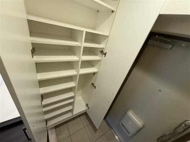 シャトレー新宿御苑Ⅰの収納