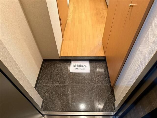 ルーブル渋谷松濤の玄関