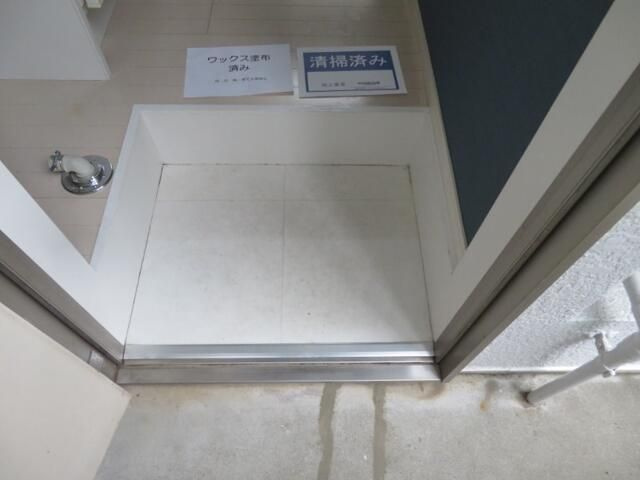 プレシティー笹塚Ⅰの玄関