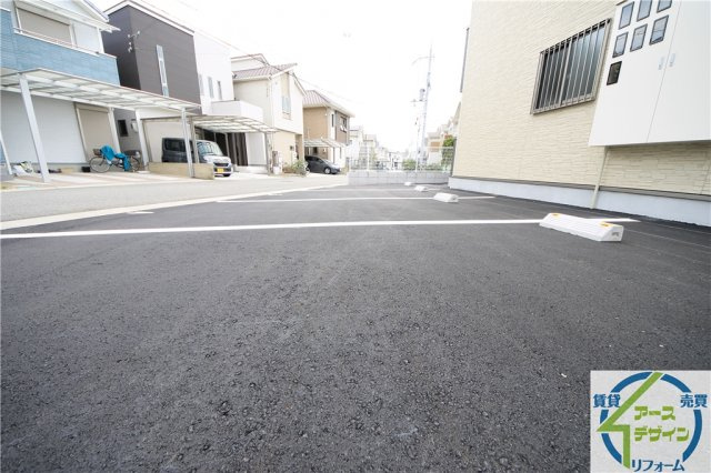 フォブール岸本Ⅱの駐車場