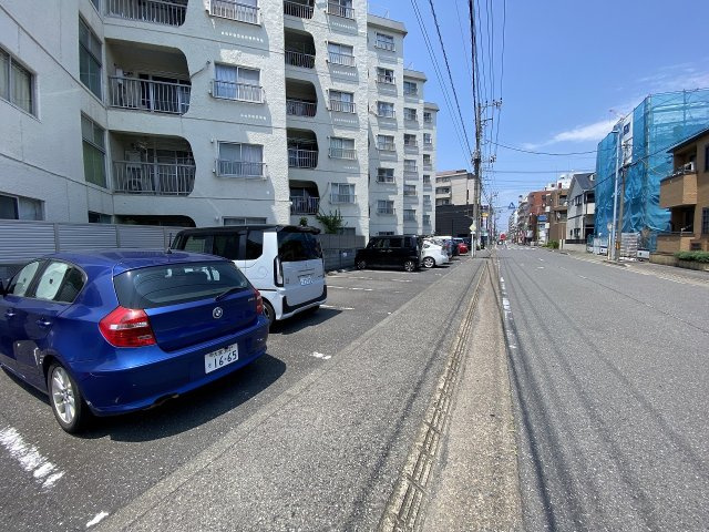 わらびスカイハイツの駐車場|駐車場