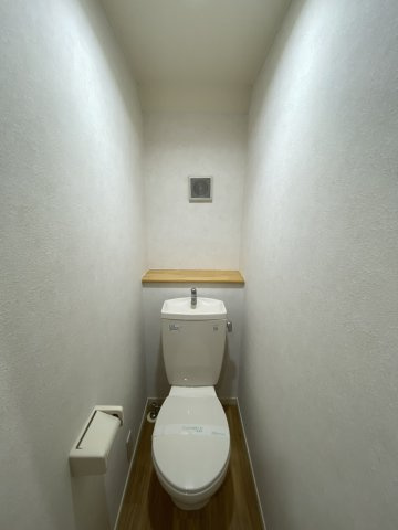 カーサベルデ中野のトイレ|シンプルで使いやすいトイレです