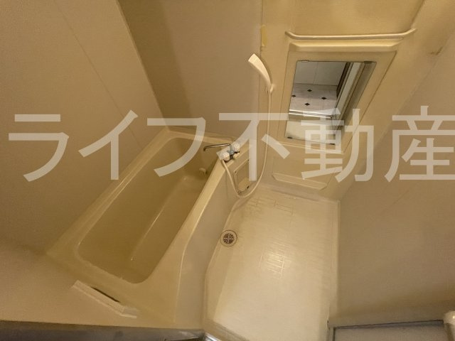 ルルド今米の浴室|日々の暮らしに欠かせないお風呂です