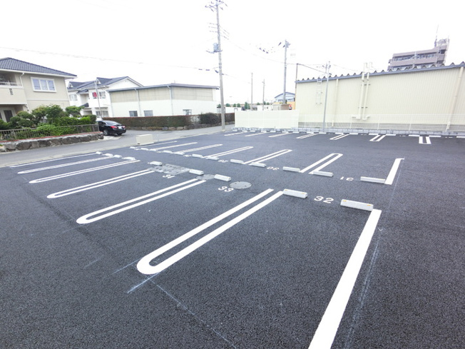 【駐車場】 | ポルトフィーノ　　Ｂ