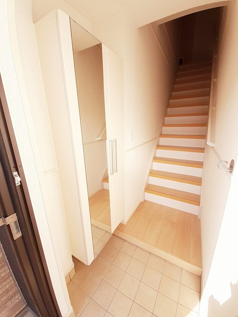 アクラス岸和田の玄関