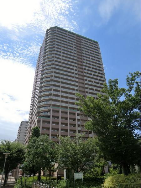 西宮市両度町の賃貸マンションの外観