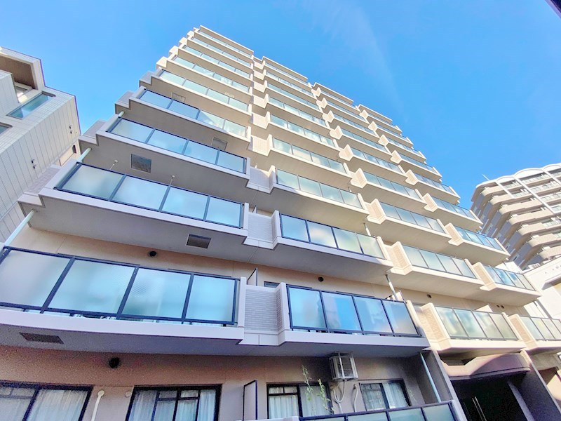 西宮市二見町の賃貸マンションの外観