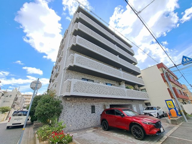 西宮市鳴尾町１丁目の賃貸マンションの外観