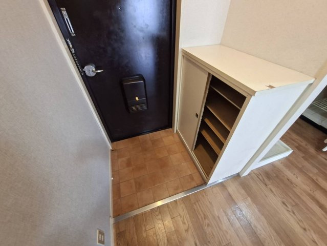芦屋市船戸町の賃貸マンションの玄関