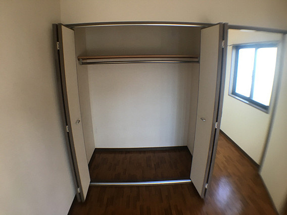 神戸市灘区灘南通１丁目の賃貸マンションの収納
