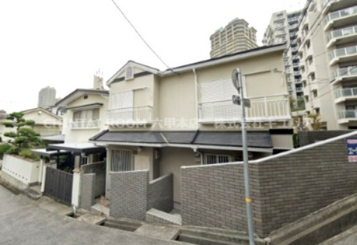 神戸市東灘区住吉東町２丁目のアパートの外観