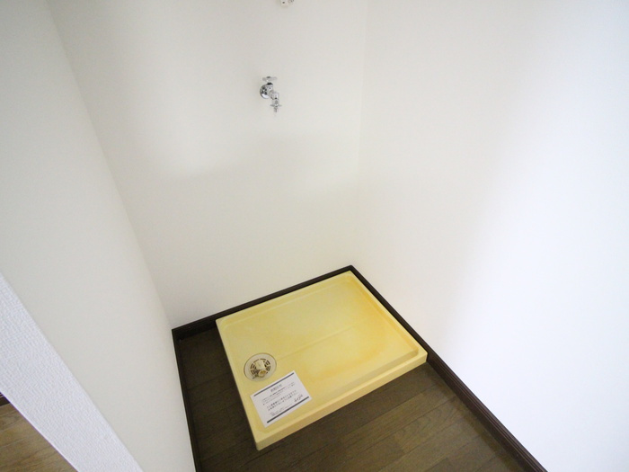 神戸市灘区神前町４丁目のアパートの洗面所