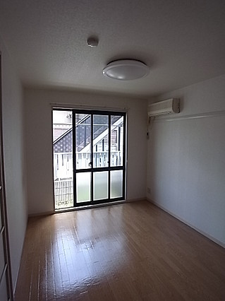 神戸市東灘区本山中町２丁目の賃貸マンションの居間・リビング