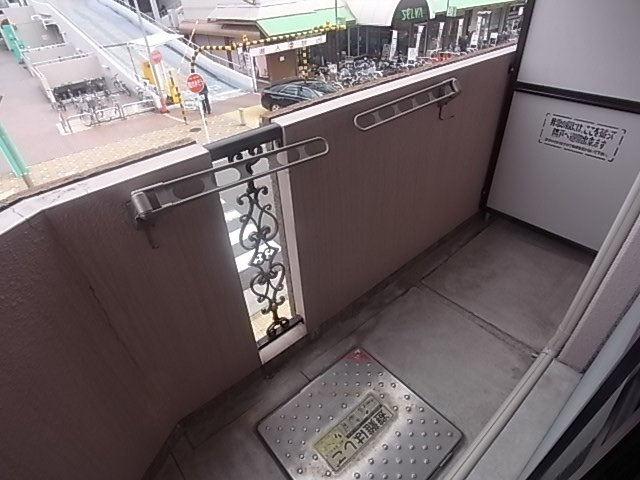 神戸市東灘区森南町１丁目の賃貸マンションのバルコニー
