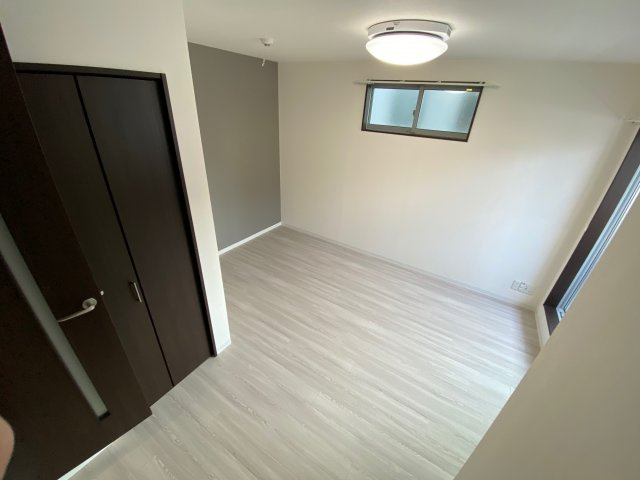 神戸市灘区琵琶町３丁目の賃貸マンションの居間・リビング