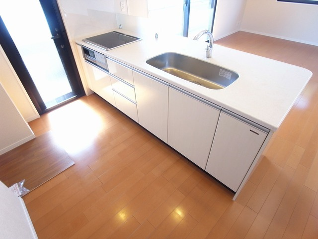 神戸市東灘区住吉本町３丁目の賃貸マンションのキッチン