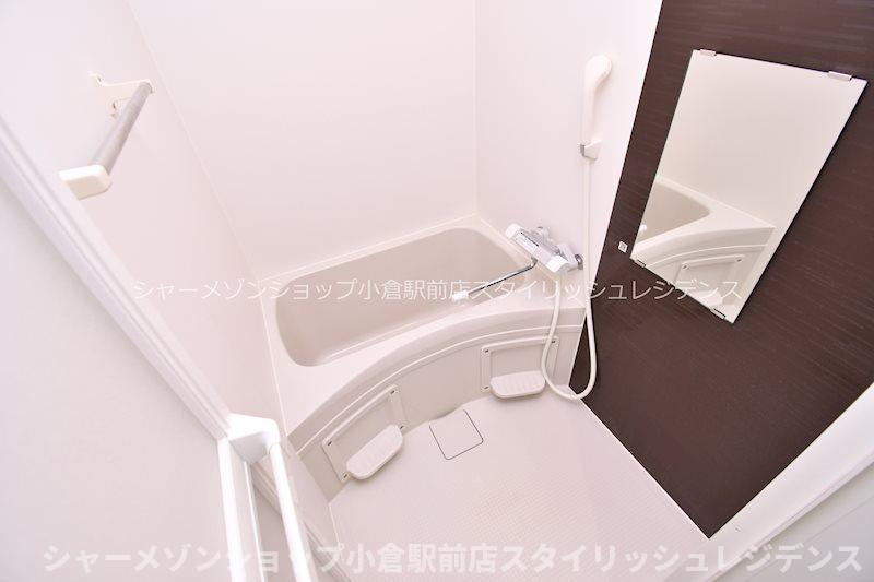 プランドールMK小倉の浴室