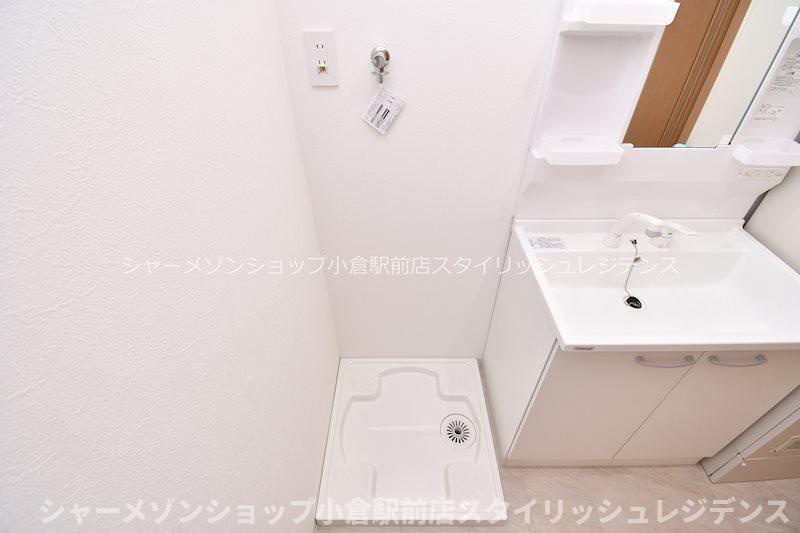 プランドールMK小倉の洗面所