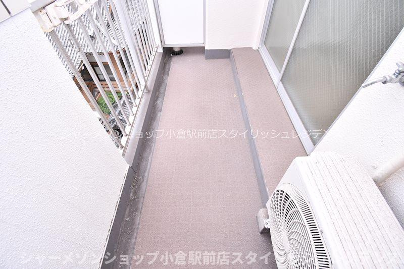プランドールMK小倉のバルコニー