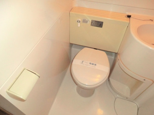 浴室内にトイレがあります☆