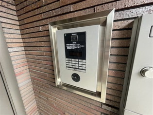 D-room甲子園のエントランス