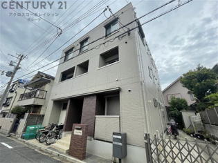 D-room甲子園の外観