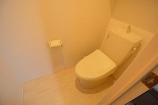 ウォシュレット付きのトイレです♪
