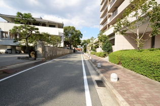 セントラルガーデンタワーの周辺