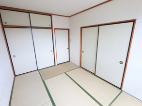 【寝室】