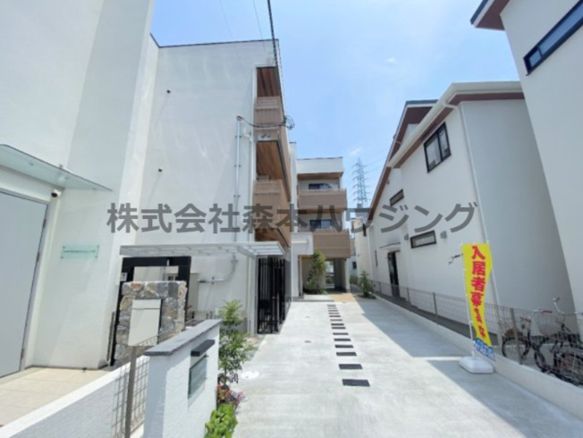 【外観】 | 　キャルムコート交野2番館 | 外はこのようになっています
