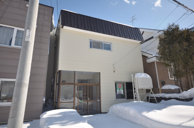 札幌市東区北二十七条東１８丁目の一戸建て