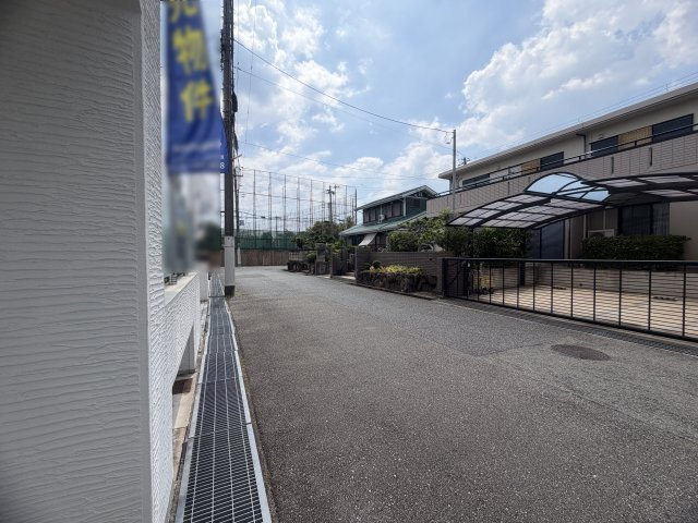 神戸市西区春日台2丁目戸建の前面道路含む現地写真