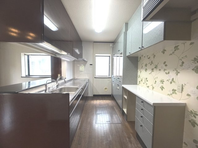 神戸市西区春日台2丁目戸建のキッチン
