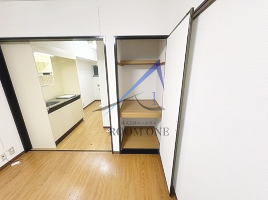ＢＡＵＨＡＵＳ・Ｂの内装