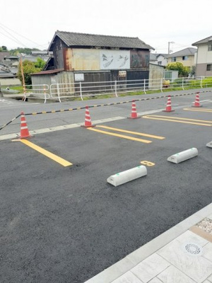 【駐車場】 | ネオ　コスモス