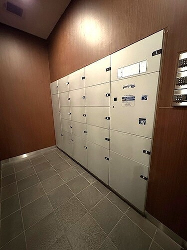 アデニウムタワー梅田のその他|宅配ボックス