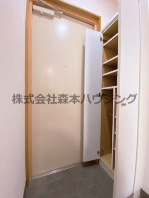 【収納】 | 　ヴィレッジヴァンガード | シューズクローゼットついてます