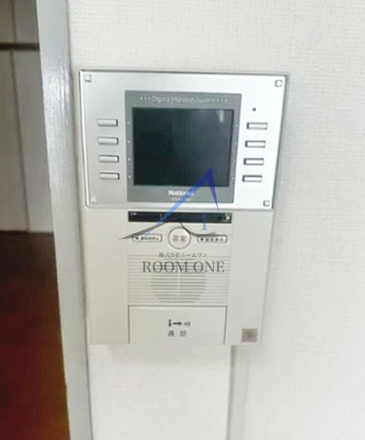 西新宿ハウスのセキュリティ|モニター付きインターホンです。