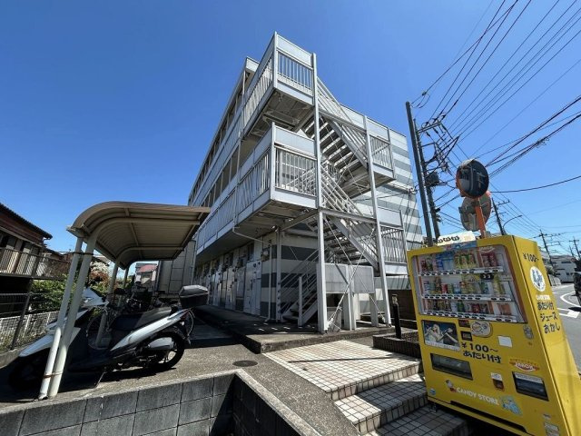 レオパレスプレーヌの外観