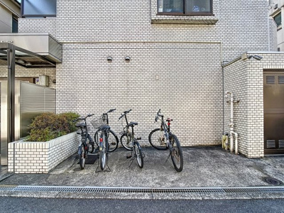 【その他共用部分】 | グローリア初穂大塚 | 駐輪場
