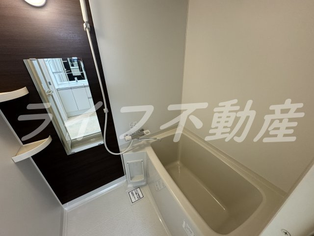 ルミエール・フジの浴室|ゆったり過ごせるお風呂です