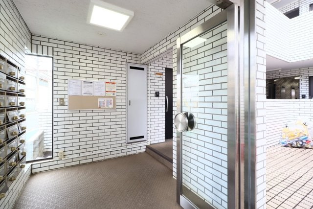 エトワール上連雀のエントランス