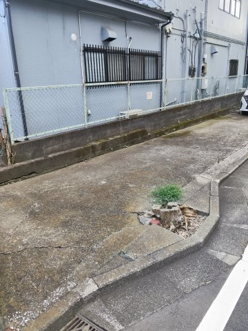 ステディオプラージュの駐車場