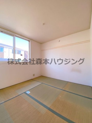 【和室】 | 　石橋ハイツB | 明るい和室です