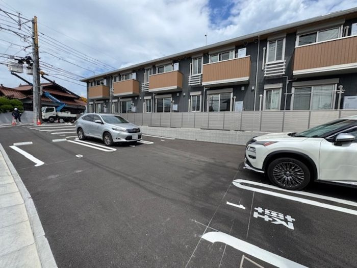 D-ROOM上葛原の玄関