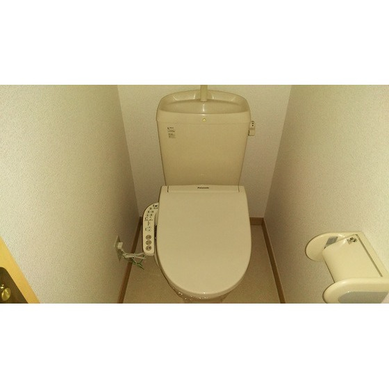 サニーヒル東前　Ｃ棟 のトイレ|コンパクトで使いやすいトイレです