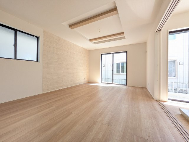 八王子市　楢原町　新築一戸建て　４期の内装|～16.25帖の明るいLDKで家族団欒の時間をお過ごしいただけます～