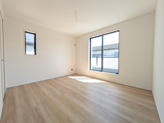 八王子市　楢原町　新築一戸建て　４期の寝室|～2階7.25帖の主寝室　ベッドなど大型家具のレイアウトもしやすい広さです～